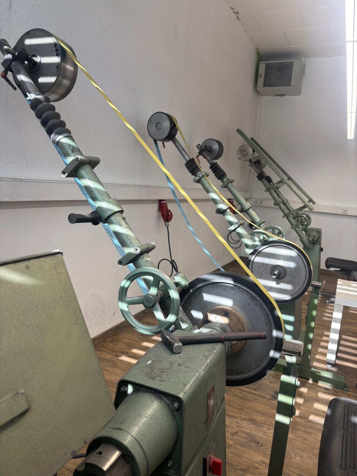 Moderner Schleifraum